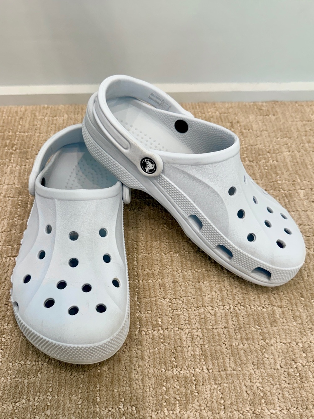 CROCS Classic Clog in light blue/grey